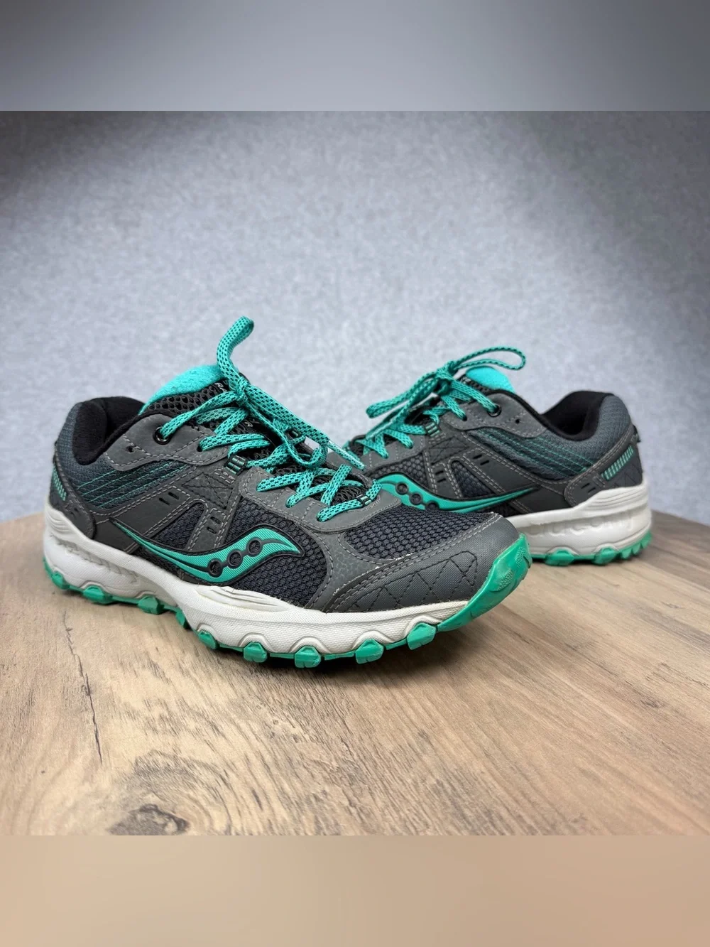 Saucony Grid Raptor TR 2 Women's Size 7.5 Grey Teal Hiking Trail Running Shoes